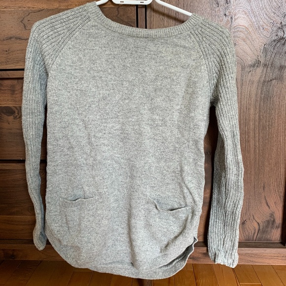 Gap Long Sleeve Sweater - Picture 1 of 1